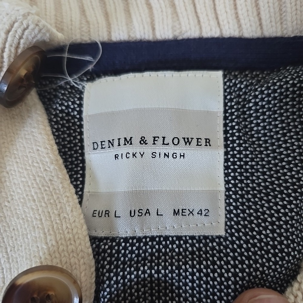 Flower And Denim‎ Ricky Singh Sweater Womens Large Cream Reindeer Christmas - Picture 2 of 5